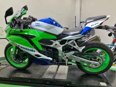 Kawasaki Ninja ZX-4RR 2024