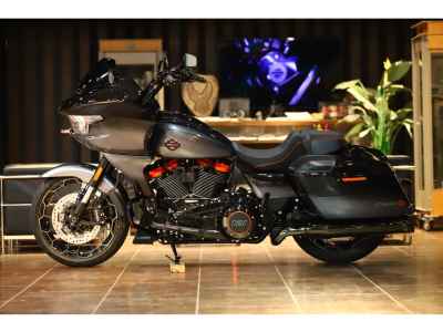 Harley-Davidson Road Glide FLTRXSE1923 CVO 2025