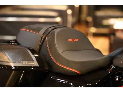 Harley-Davidson Road Glide FLTRXSE1923 CVO 2025