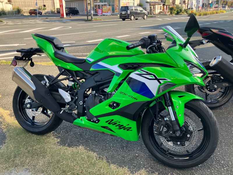 Kawasaki Ninja ZX-4RR 2025
