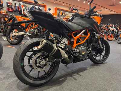 KTM 390 Duke 2023