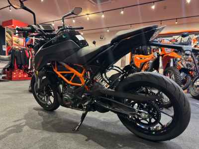KTM 390 Duke 2023
