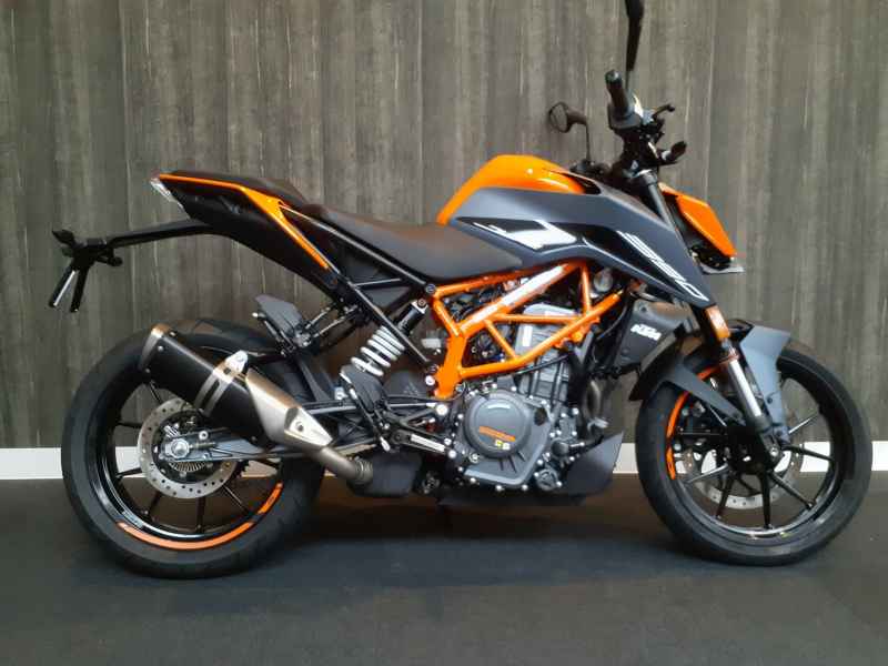 KTM 390 Duke 2023
