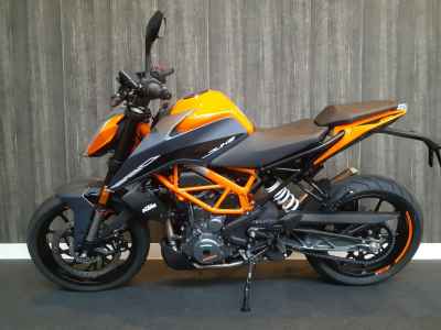 KTM 390 Duke 2023