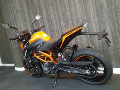 KTM 390 Duke 2023