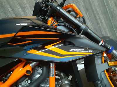 KTM 1290 Super Duke R 2023