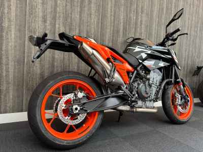 KTM 890 Duke GP 2023