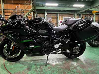 Kawasaki Ninja H2 SX 2023