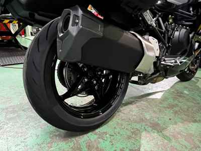 Kawasaki Ninja H2 SX 2023