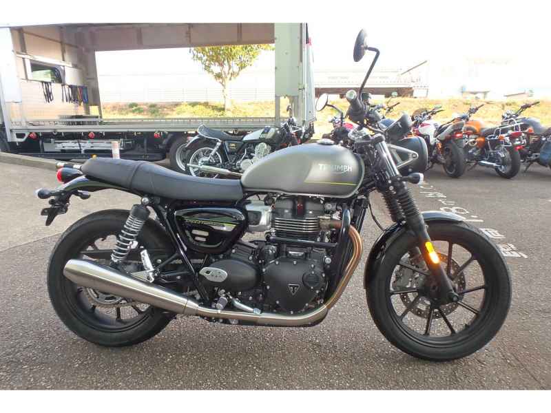 Triumph Bonneville T100 2023