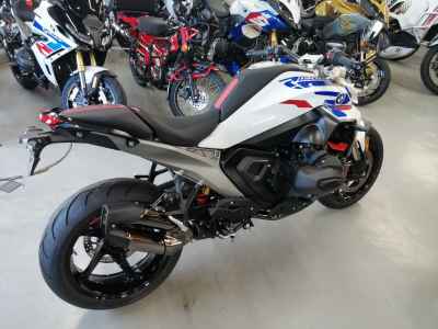 BMW R1300R 2025
