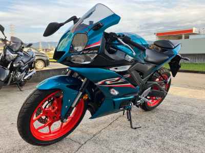 Yamaha YZF-R25