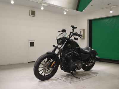 Harley-Davidson Sportster Iron XL883N 2012