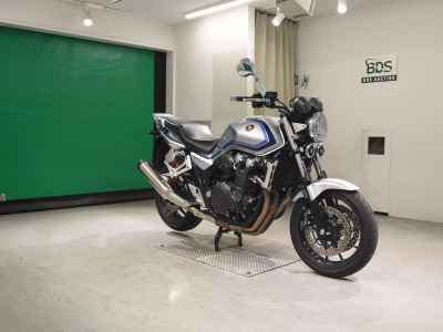 Honda CB1300SF 2024