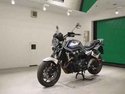 Honda CB1300SF 2024