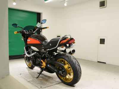 Kawasaki Z900RS 2022