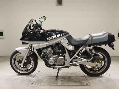 Suzuki GSX250S Katana