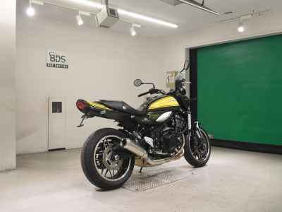 Kawasaki Z900RS 2024