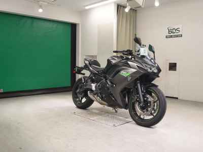 Kawasaki Ninja 650 2023