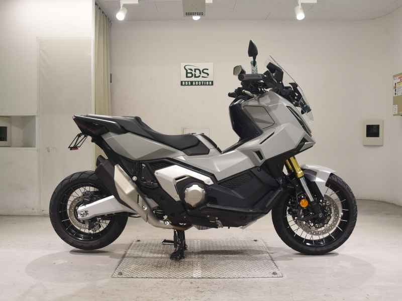 Honda X-Adv 750 2025