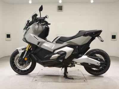 Honda X-Adv 750 2025