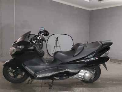 Suzuki Skywave 250S