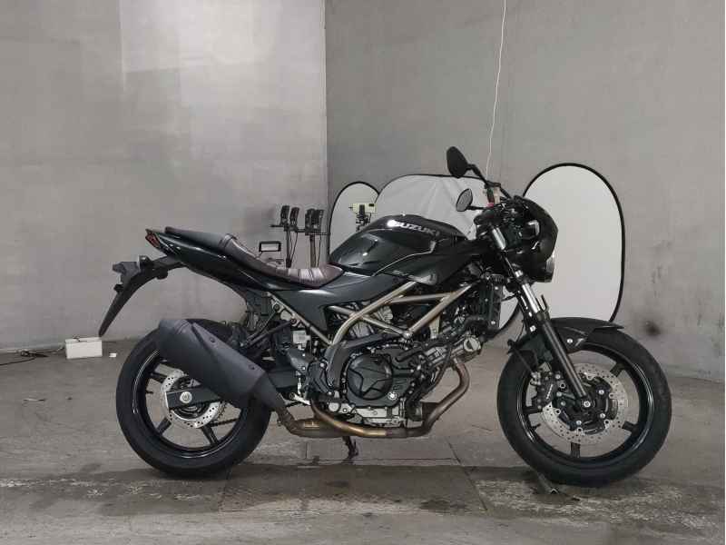 Suzuki SV650X 2022