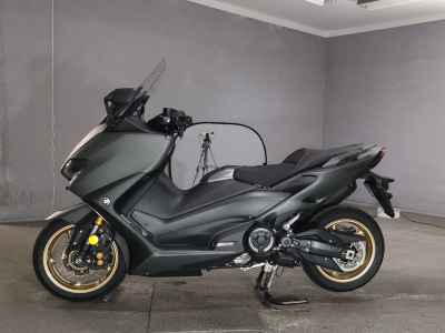 Yamaha TMAX 560 2021