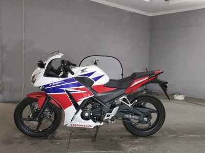 Honda CBR250R 2015