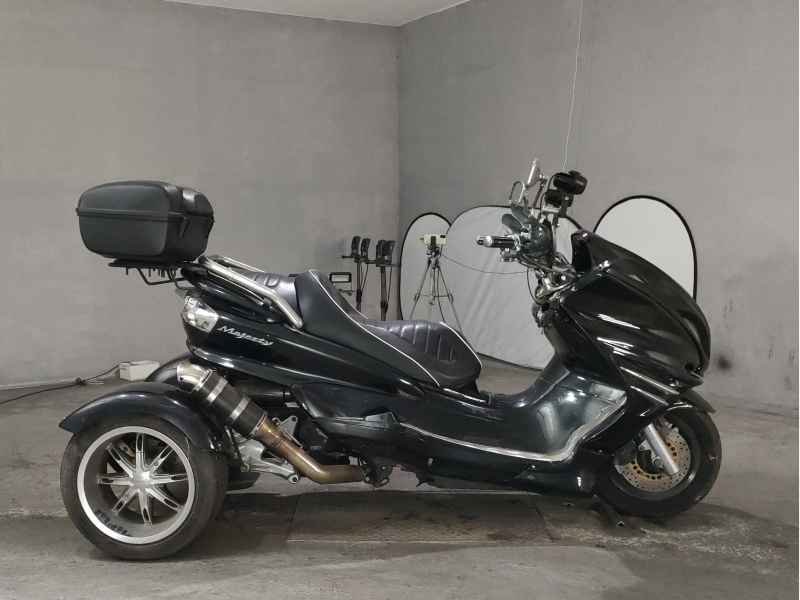 Yamaha Majesty 250 Trike
