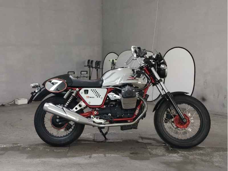 Moto Guzzi V7 Racer 2015