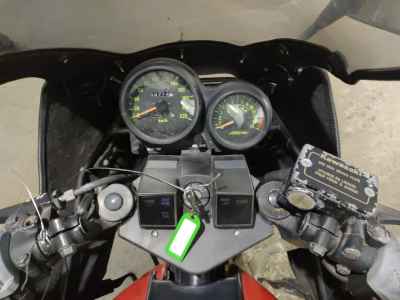 Kawasaki GPZ400 2025