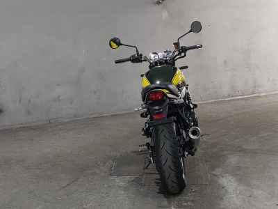 Kawasaki Z900RS 2023