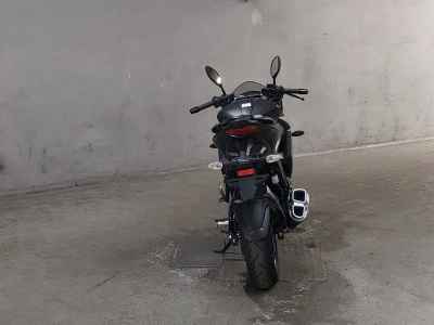 Suzuki Gixxer 250SF