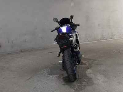 Yamaha YZF-R25 2015