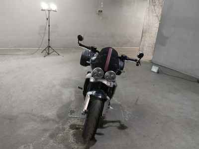 Triumph Rocket 3 R 2021