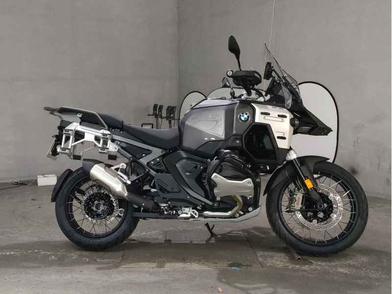 BMW R1300GS Adventure 2025