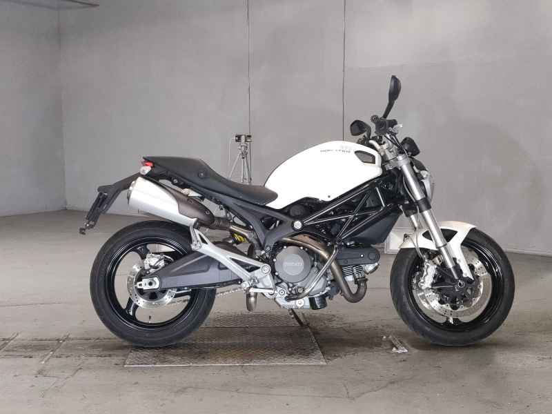 Ducati Monster 696 2010