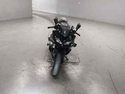 Kawasaki Ninja ZX-25R 2021