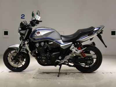 Honda CB1300SF 2024