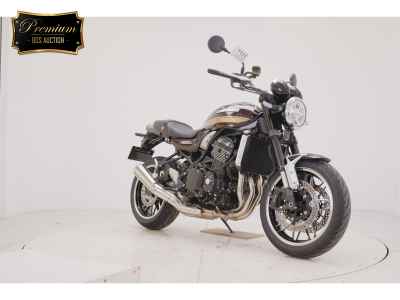 Kawasaki Z900RS 2025