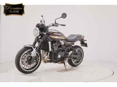 Kawasaki Z900RS 2025