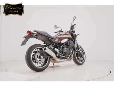 Kawasaki Z900RS 2025