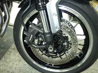 Kawasaki Z900RS 2025