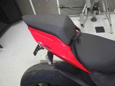 Ducati Streetfighter V2 2023