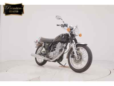 Yamaha SR400 2016
