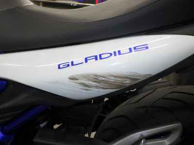Suzuki Gladius SFV400 2012