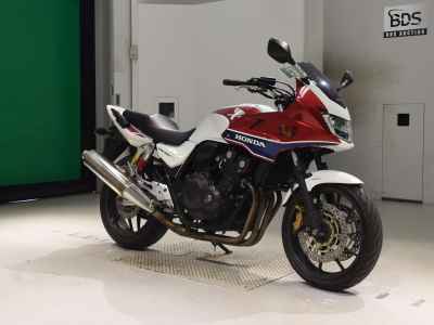 Honda CB400 Super Boldor 2015