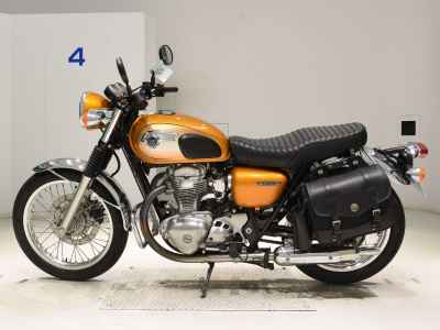 Kawasaki W800 2011