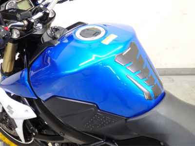 Suzuki  2013